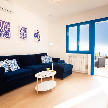 Apartment Infinity Blue - Sunny With The View *